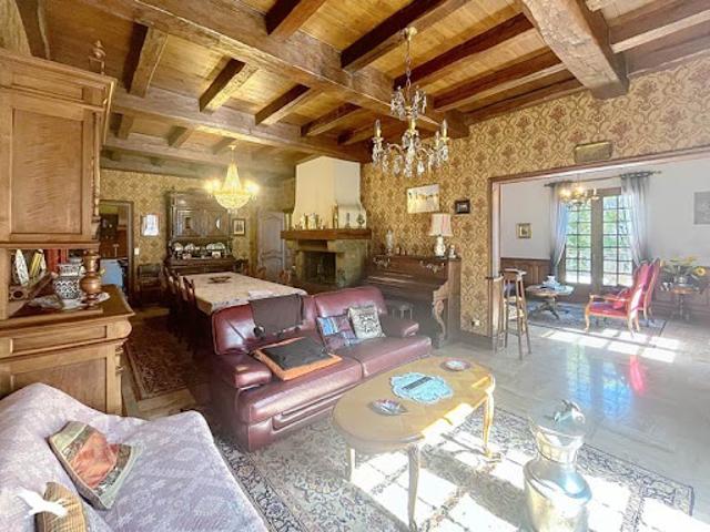 Vente Maison 5 pièces 252 m2 Thiviers