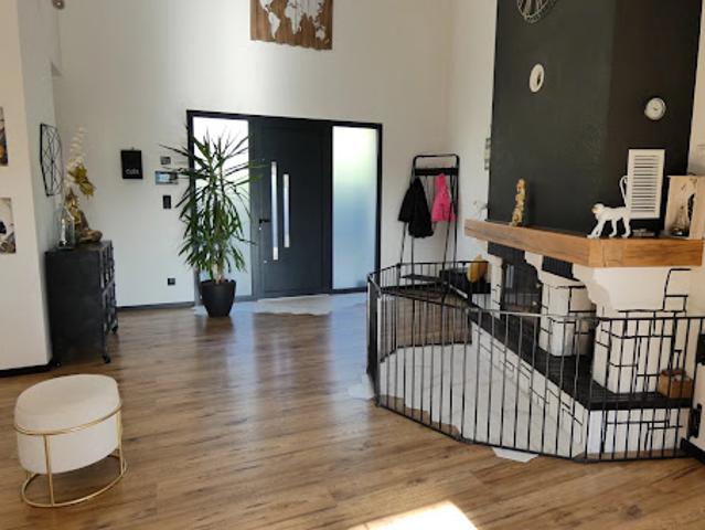 Vente Maison 5 pièces 269.9 m2 Le Creusot