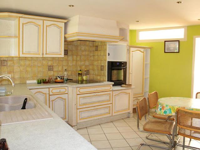 Vente Maison 5 pièces 279 m2 Saint Etienne de Lugdarès