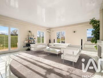 Vente Maison 5 pièces 270 m2 Saint Genis Laval