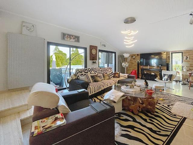 Vente Maison 5 pièces 271 m2 Saint Sardos