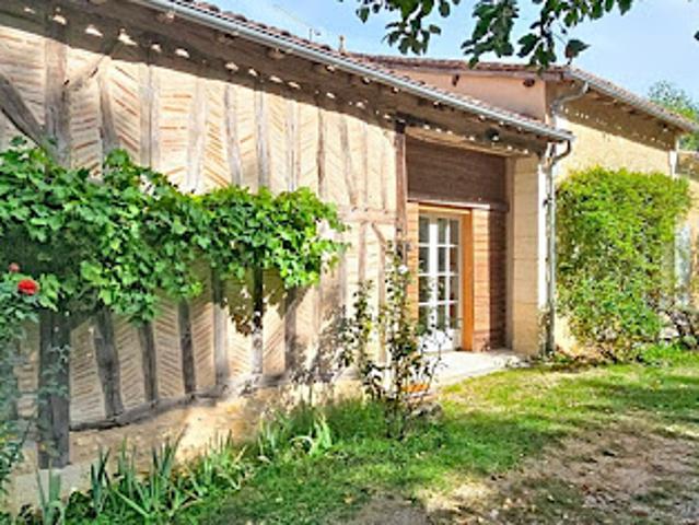 Vente Maison 5 pièces 280 m2 Saint Etienne de Puycorbier