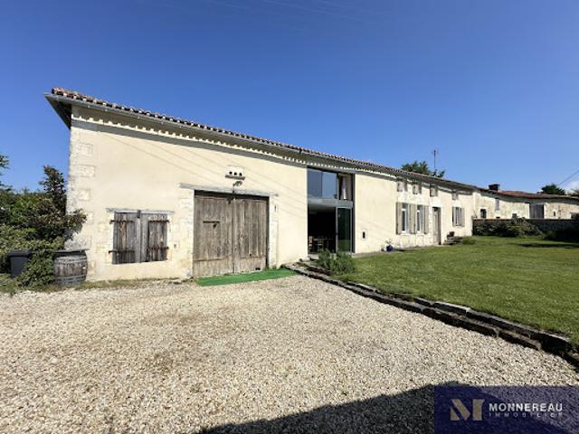 Vente Maison 5 pièces 292 m2 Salles de Barbezieux