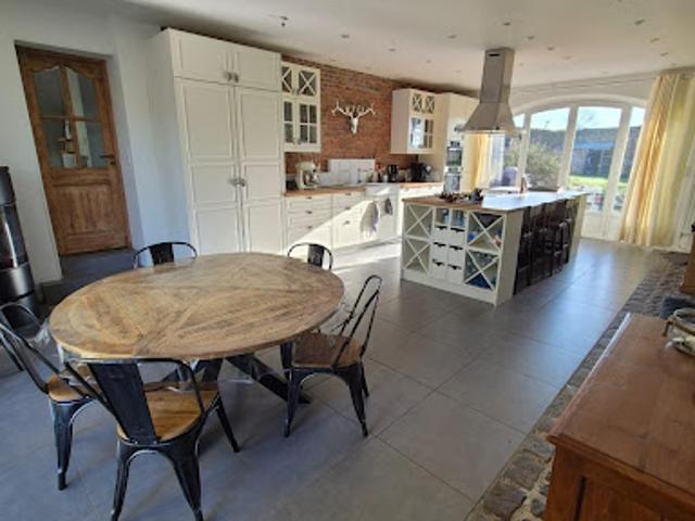 Vente Maison 5 pièces 400 m2 Neuvilly