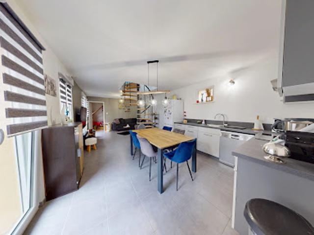 Vente Maison 5 pièces 79.2 m2 Seltz