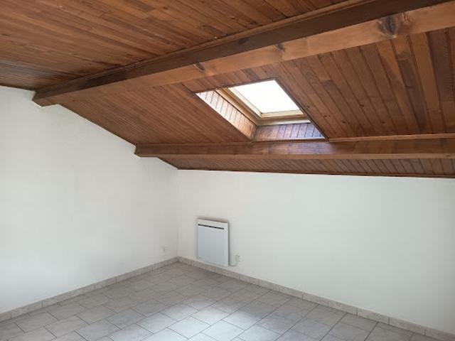 Vente Maison 5 pièces 69.99 m2 Pont de Labeaume