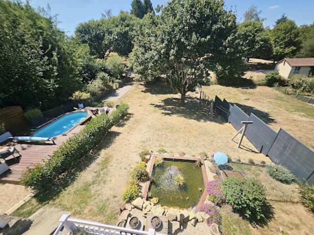 Vente Maison 5 pièces 70 m2 Chalus