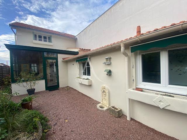 Vente Maison 5 pièces 73.53 m2 Rochefort