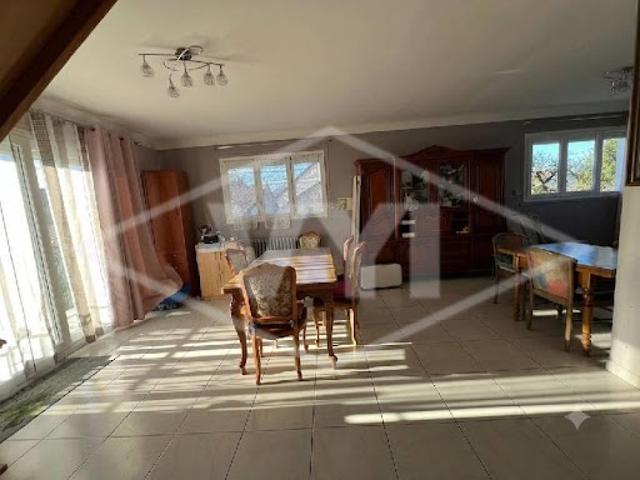 Vente Maison 5 pièces 73 m2 Quincy sous Sénart
