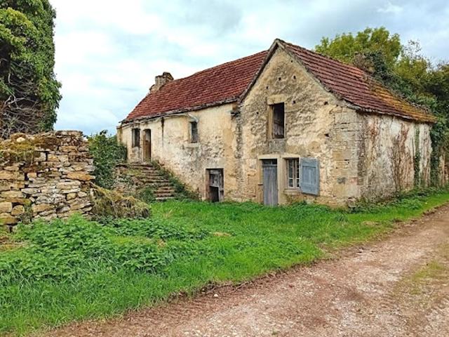 Vente Maison 5 pièces 740 m2 Parisot