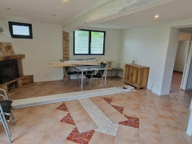 Vente Maison 5 pièces 74 m2 Larzicourt