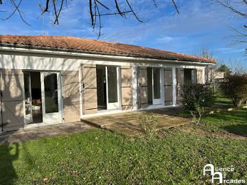 Vente Maison 5 pièces 76.7 m2 Izon