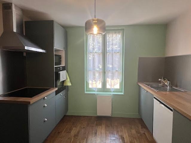 Vente Maison 5 pièces 80 m2 Neuvic Entier