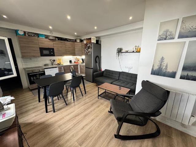 Vente Maison 5 pièces 80 m2 Saint Denis