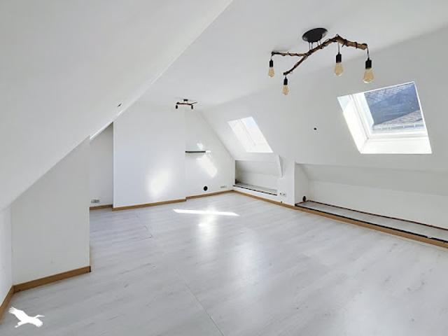 Vente Maison 5 pièces 81 m2 Neuvy le Roi