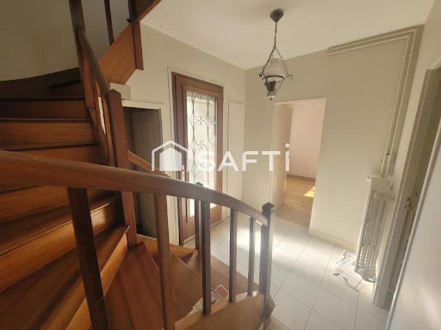 Vente Maison 5 pièces 82 m2 Descartes