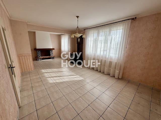 Vente Maison 5 pièces 82 m2 Neuville aux Bois
