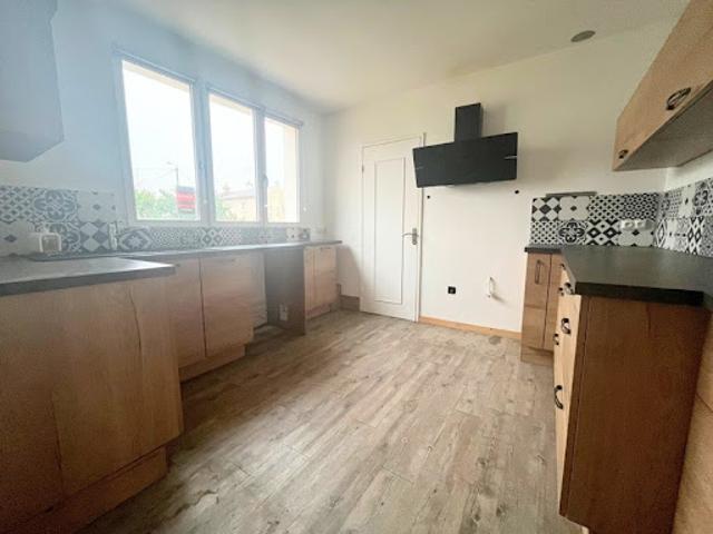 Vente Maison 5 pièces 82 m2 Saint Doulchard