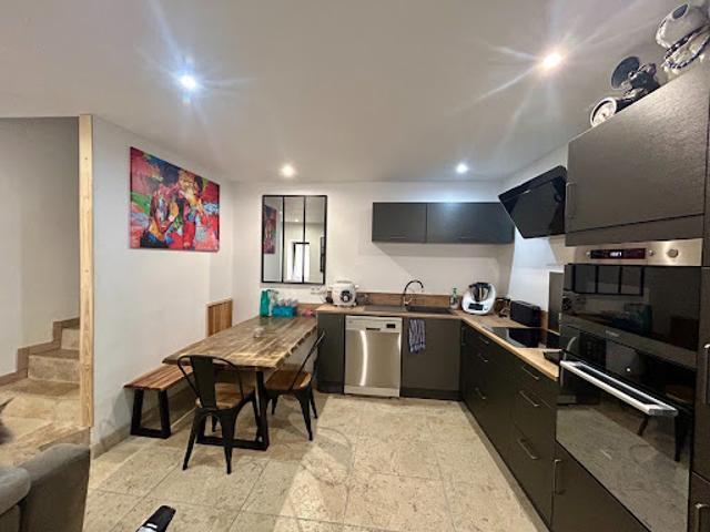 Vente Maison 5 pièces 84 m2 Peypin d'Aigues