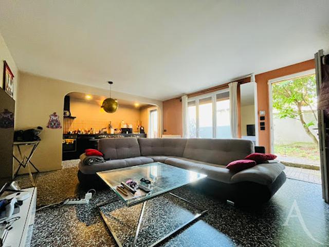 Vente Maison 5 pièces 85 m2 Montreuil