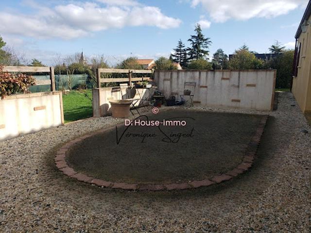 Vente Maison 5 pièces 85 m2 Saint Jean de Beugné