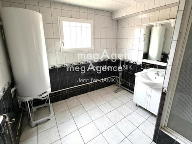 Vente Maison 5 pièces 85 m2 Tricot