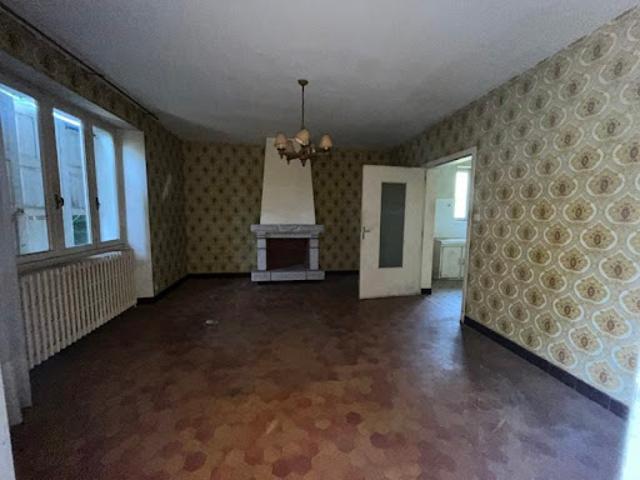 Vente Maison 5 pièces 86 m2 Camps Saint Mathurin Léobazel