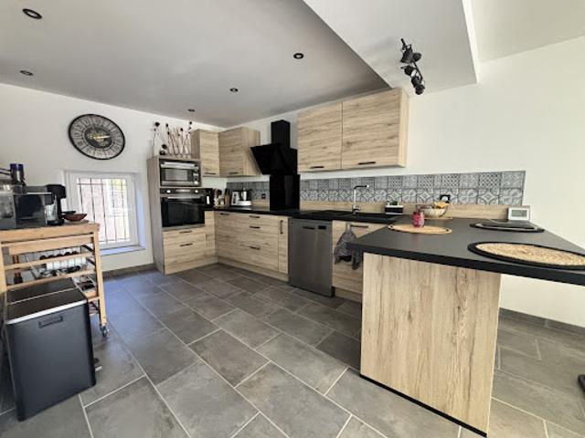 Vente Maison 5 pièces 87 m2 Saint Chaptes