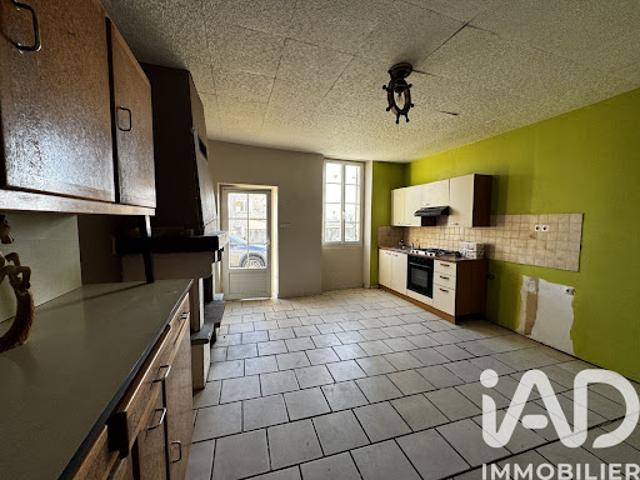 Vente Maison 5 pièces 87 m2 Saint Bonnet sur Gironde
