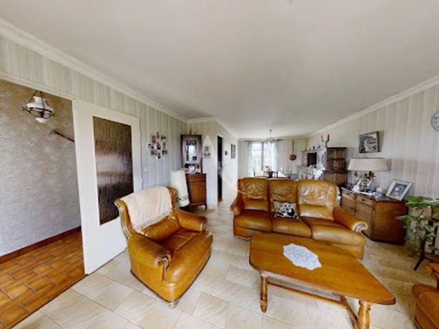 Vente Maison 5 pièces 88.19 m2 Neuville aux Bois