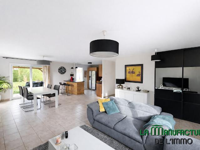 Vente Maison 5 pièces 90.03 m2 Sainte Agathe la Bouteresse