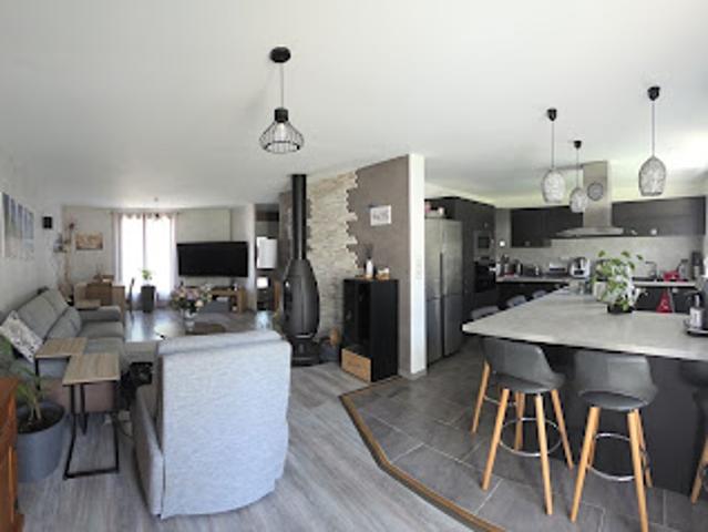 Vente Maison 5 pièces 90 m2 Saint valerien