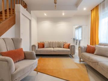 Vente Maison 5 pièces 91.44 m2 Fontenay sous Bois