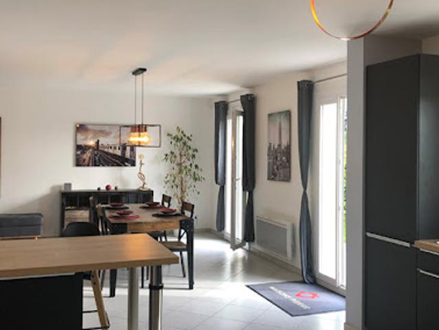 Vente Maison 5 pièces 91 m2 Fontenay Trésigny