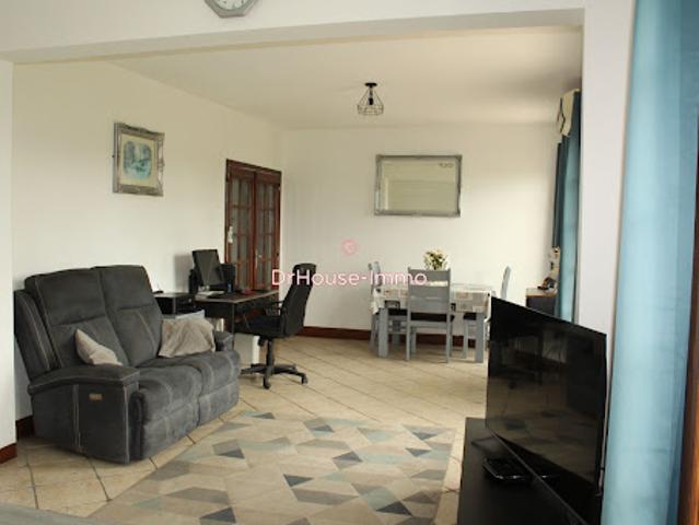 Vente Maison 5 pièces 92.93 m2 Exideuil sur Vienne