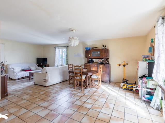 Vente Maison 5 pièces 90 m2 Saint Martin de Londres