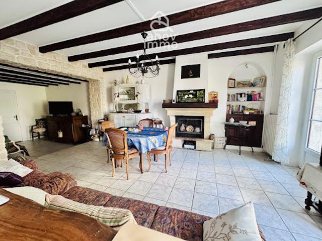Vente Maison 5 pièces 93.71 m2 Châteauneuf sur Charente