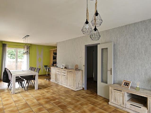 Vente Maison 5 pièces 93 m2 Douvrin