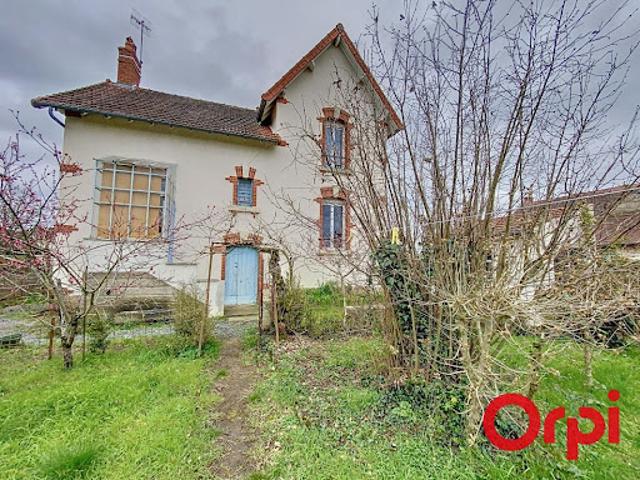 Vente Maison 5 pièces 93 m2 Saint Amand Montrond