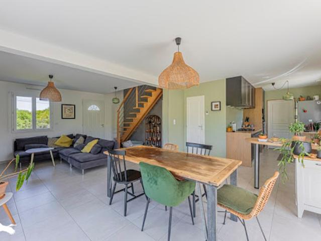 Vente Maison 5 pièces 94 m2 Saint Ouen les Vignes