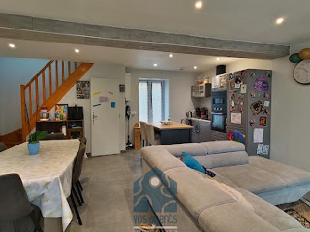 Vente Maison 5 pièces 95 m2 Saint Rémy de Chargnat