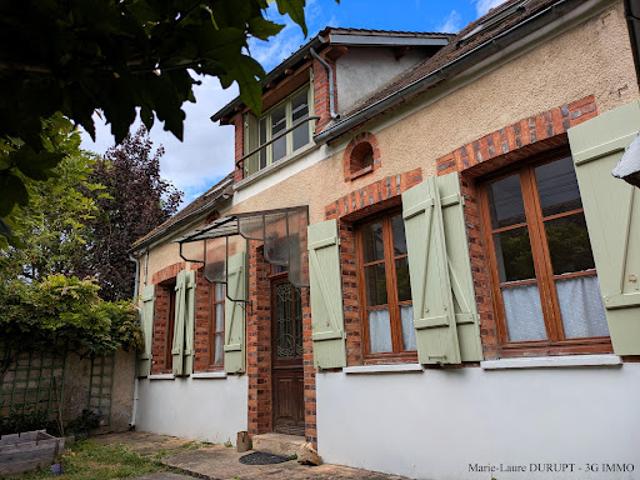 Vente Maison 5 pièces 95 m2 Villeneuve la Guyard