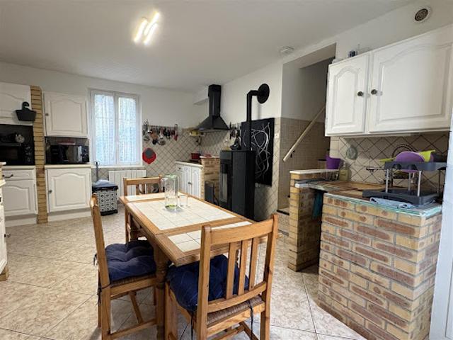 Vente Maison 5 pièces 96.8 m2 Saint Evroult de Montfort