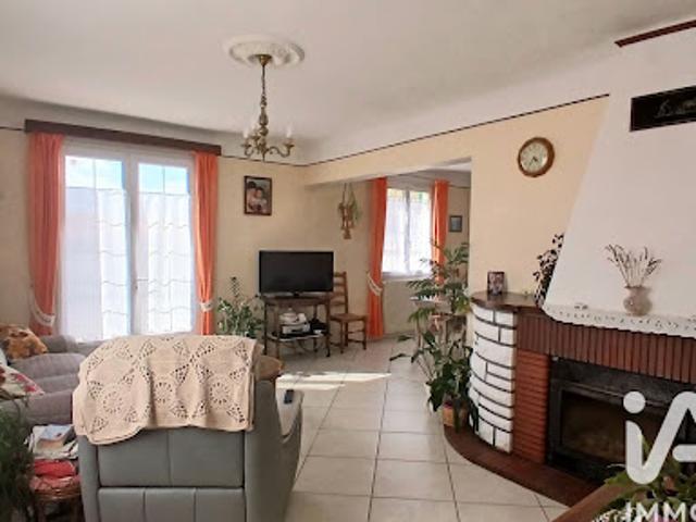 Vente Maison 5 pièces 97 m2 Saint Jean de Beugné
