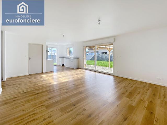 Vente Maison 5 pièces 98.04 m2 Courteranges