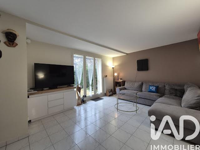 Vente Maison 5 pièces 98 m2 Moussy le Neuf