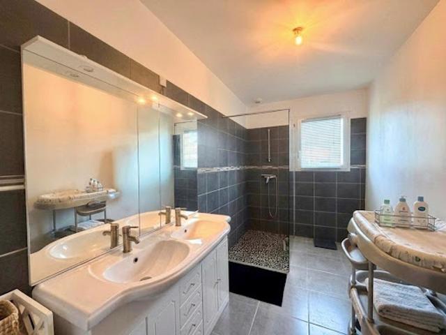 Vente Maison 5 pièces 99 m2 Dugny sur Meuse
