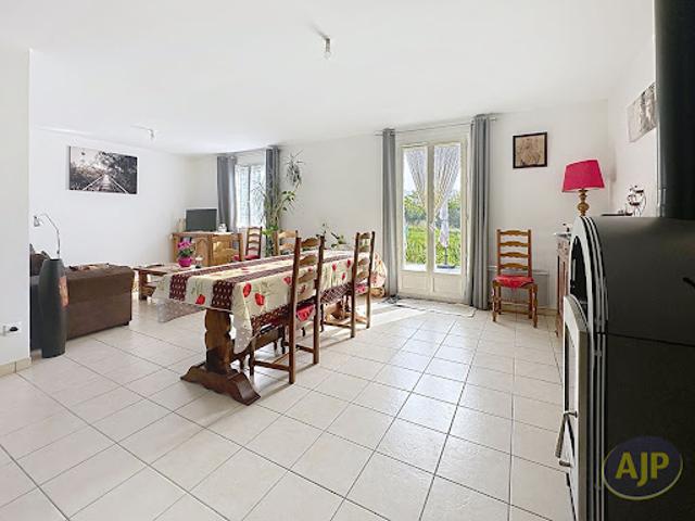 Vente Maison 5 pièces 99 m2 Montils
