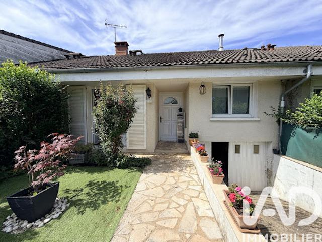 Vente Maison 5 pièces 99 m2 Perigny sur yerres