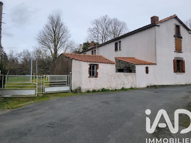 Vente Maison 5 pièces 99 m2 Réaumur